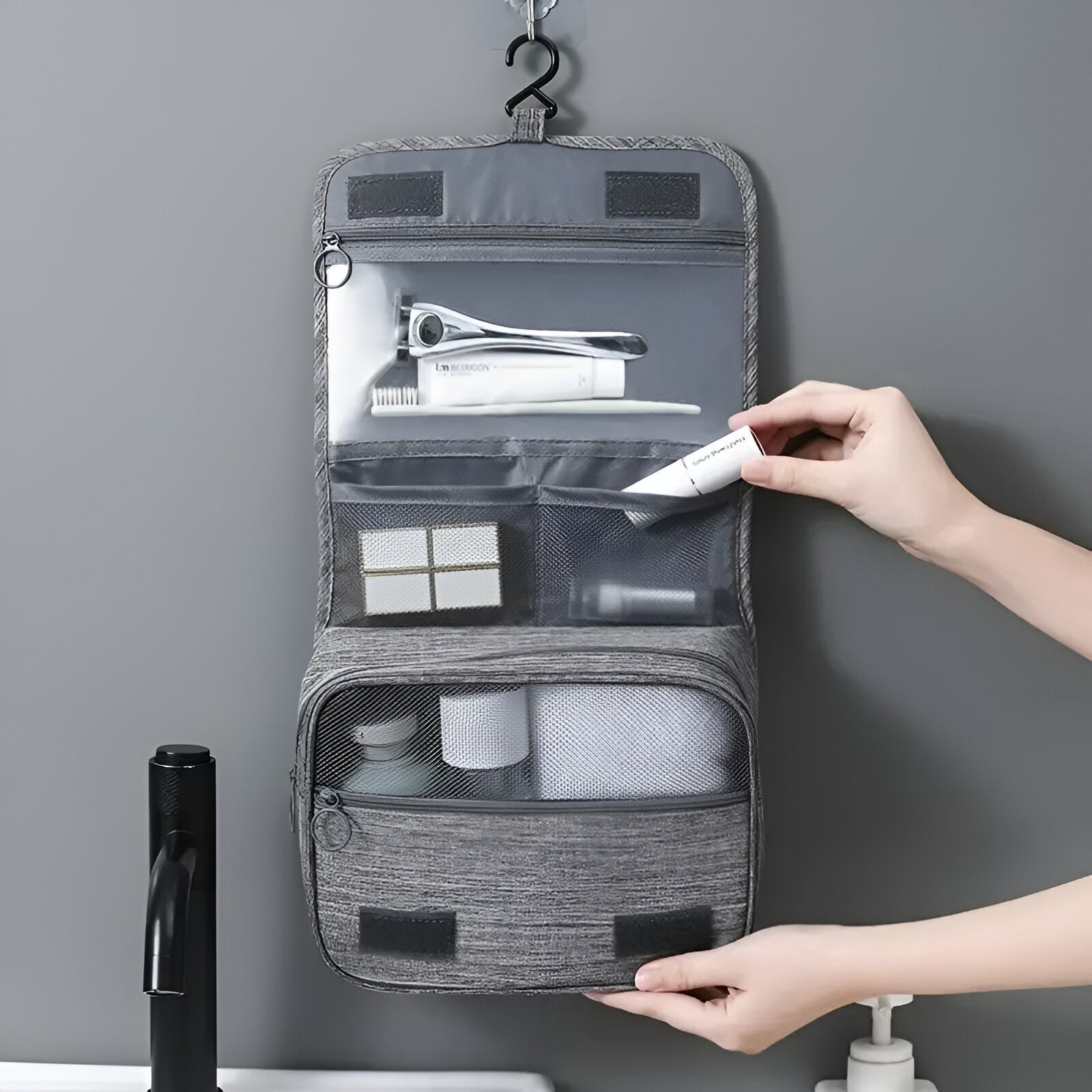 Remy Hanging Toiletry Organiser